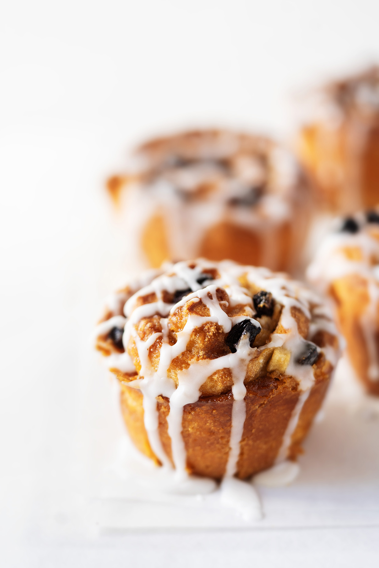 Crescent Cinnamon Rolls ~ No yeast recipe that takes half the time of traditional cinnamon rolls!